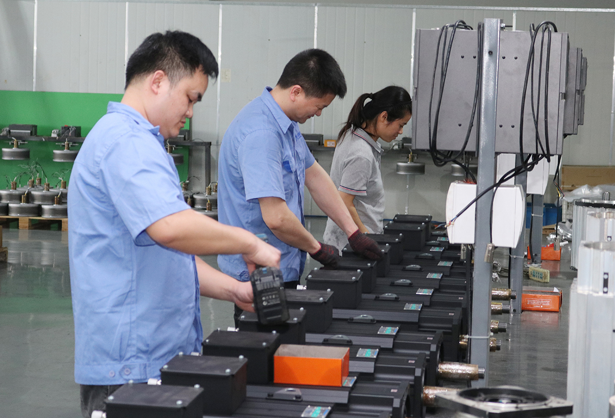 伺服馬達，伺服電機